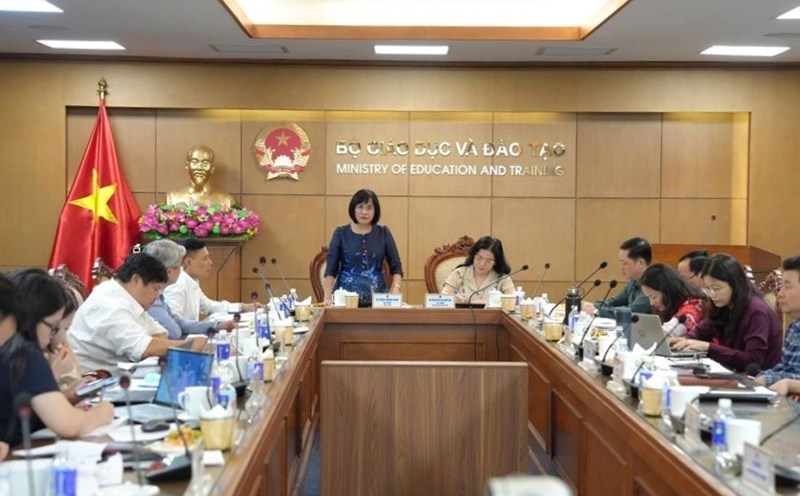 Inspecting the enforcement of laws on handling administrative violations at the Ministry of Education and Training. Photo: Ministry of Justice