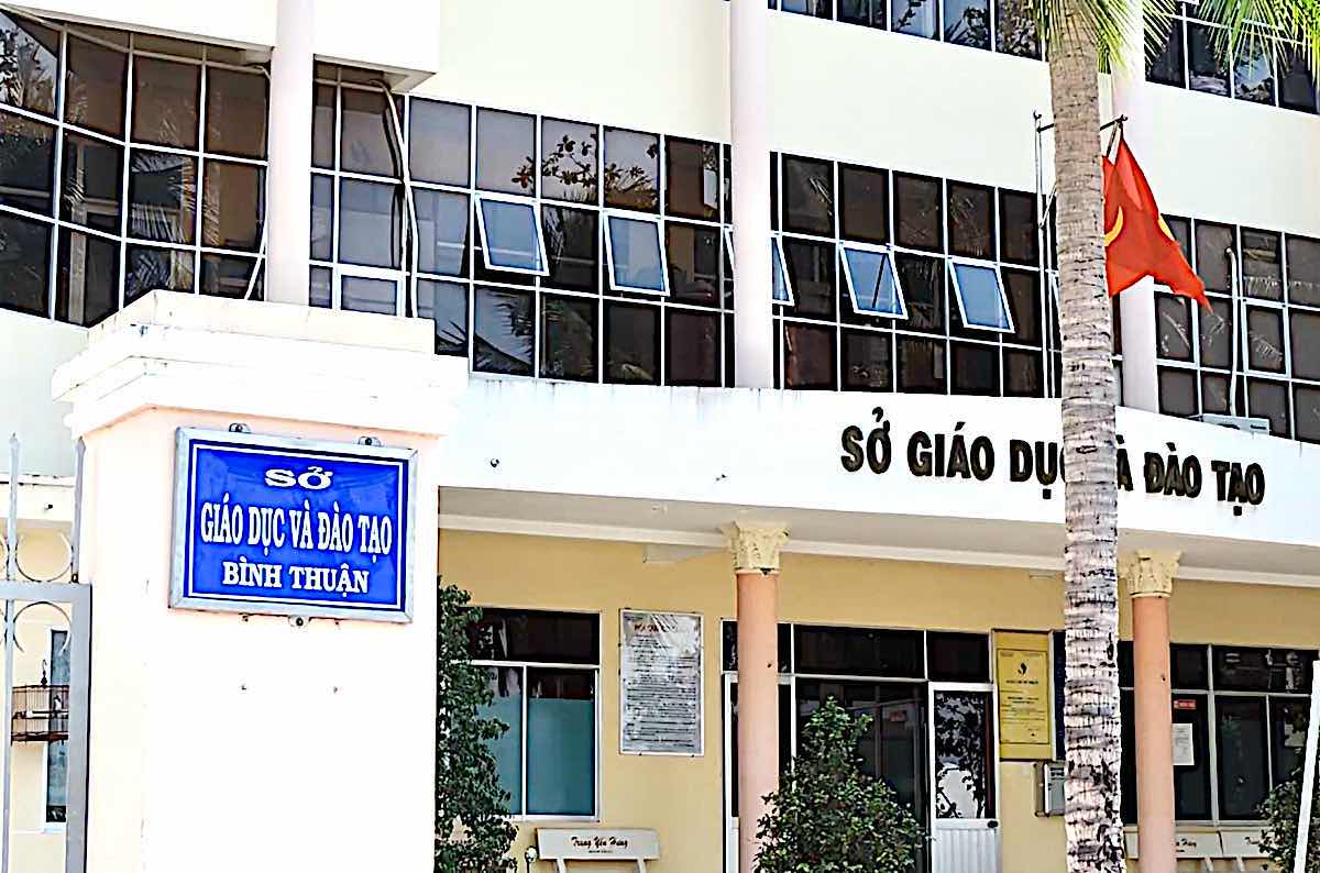 Binh Thuan Provincial Police have initiated a case of bidding violations at the Department of Education and Training related to AIC. Photo: Duy Tuan