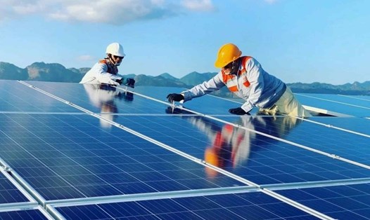 Chuyên gia cho rằng, cần cơ chế đột phá để phát triển các dự án năng lượng tái tạo, tránh nguy cơ thiếu điện. Ảnh: EVN