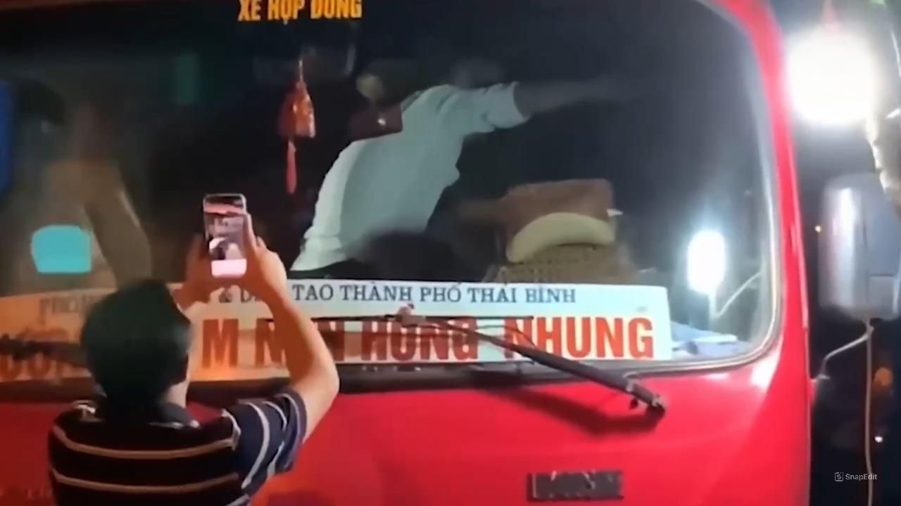 Cần thêm mức phạt với tài xế đưa đón học sinh sai quy định