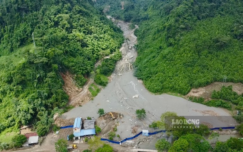 Hien truong vu vo dap bun thai o Bac Kan, ghi nhan ngay 16.9. Anh: Viet Bac.