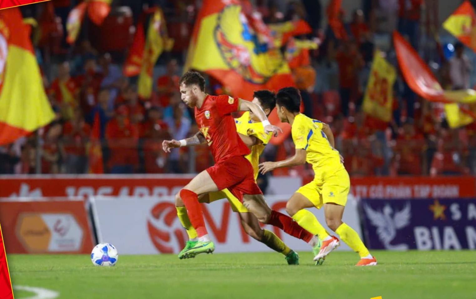 Video of goals Hong Linh Ha Tinh vs Quang Nam