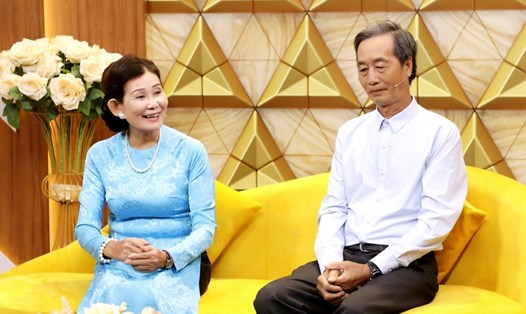 Vợ chồng ông Hưng tại "Thuận vợ thuận chồng". Ảnh: Nhà sản xuất.