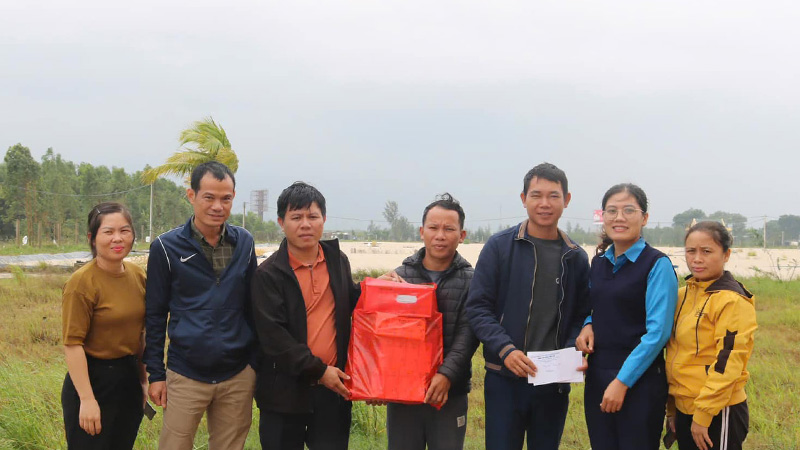 Supporting union members at aquaculture farms. Photo: Union of Agriculture and Rural Development Industry