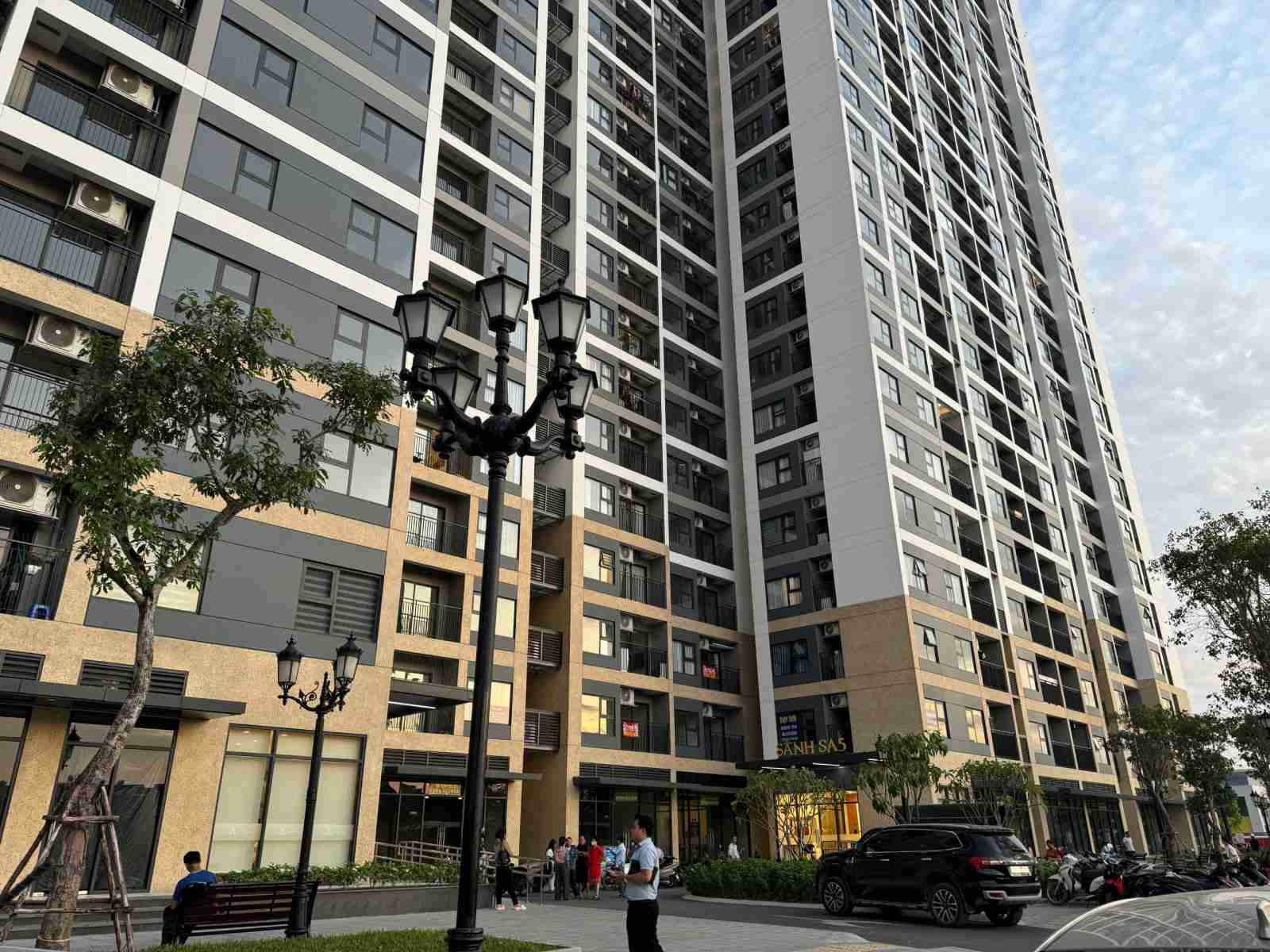 Many people choose to spend billions to buy houses in Hanoi and then rent them out. Photo: Character provided