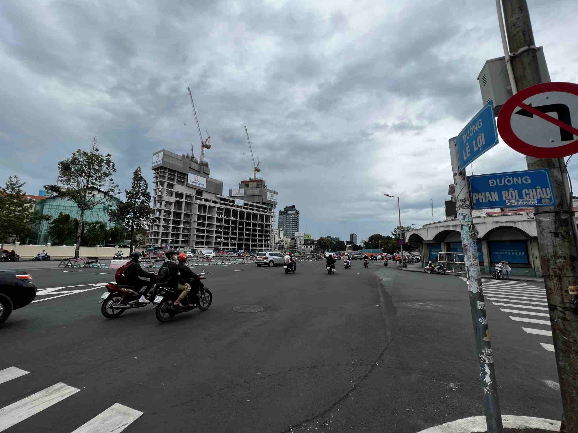 The new land price list will have many impacts on the real estate market. Photo: Bao Chuong