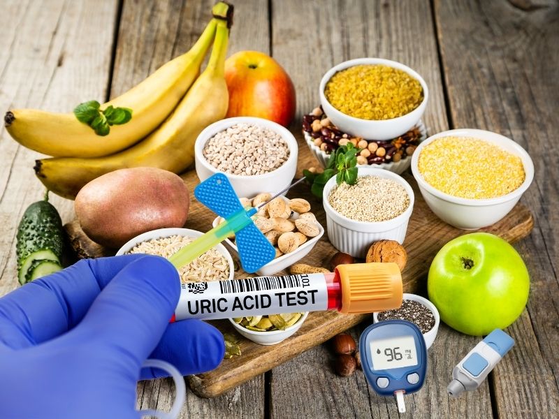 Eating carbs properly is good for high blood sugar and uric acid. Graphics: Ha May