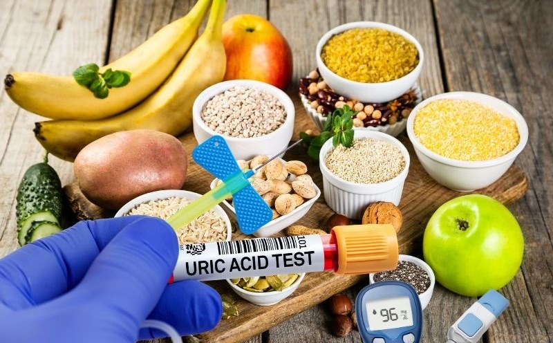 Eating carbs properly is good for high blood sugar and uric acid. Graphics: Ha May