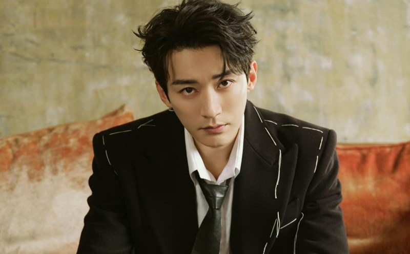 Liu Xueyi wants to act in a modern film after "Spring Blossoms". Photo: Weibo