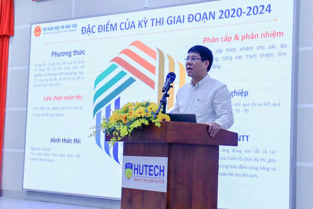 Mr. Huynh Van Chuong - Director of the Department of Quality Management (Ministry of Education and Training) - spoke at the conference. Photo: Nguyet Minh