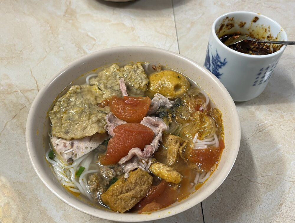 Bún riêu