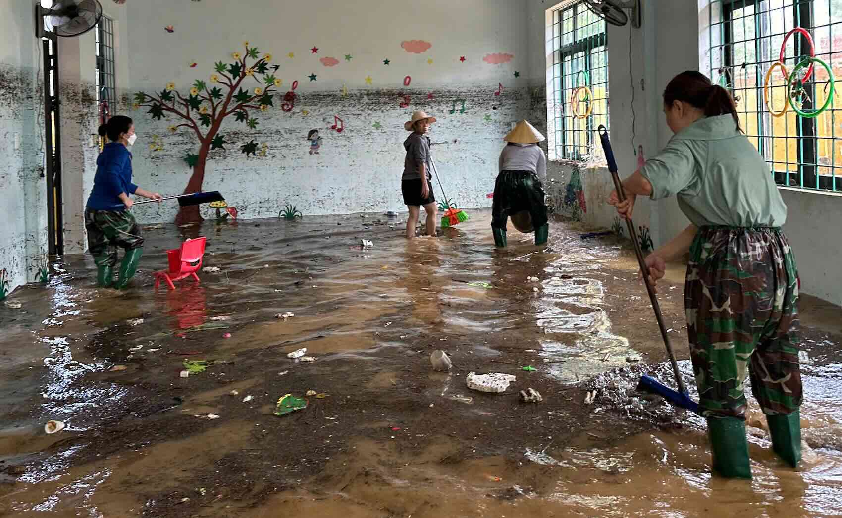 Ghi nhan chung, cac huyen Le Thuy va Quang Ninh da ngot mua, thoi tiet kho rao, nuoc lu cung da rut gan het. Anh: T. Trang