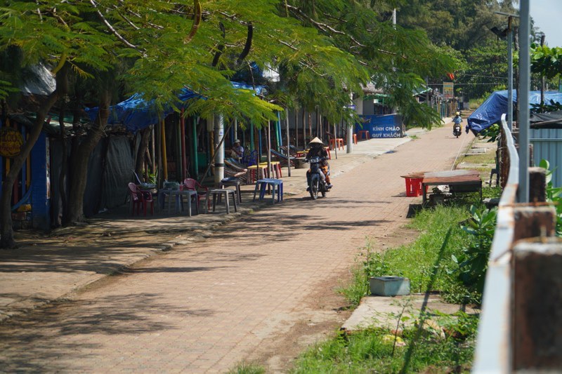 Trong do, phan khu A (953,23 ha) duoc quy hoach la khu o sinh thai gan voi dich vu du lich khu vuc cua ngo Khu do thi du lich bien Can Gio. Phan khu B (659,87 ha) la khu o, du lich nghi duong, cong trinh dich vu - cong cong do thi (y te, giao duc, tru so co quan hanh chinh, thuong mai dich vu, van phong...). Day con la khu cay xanh do thi, dau moi ha tang ky thuat.