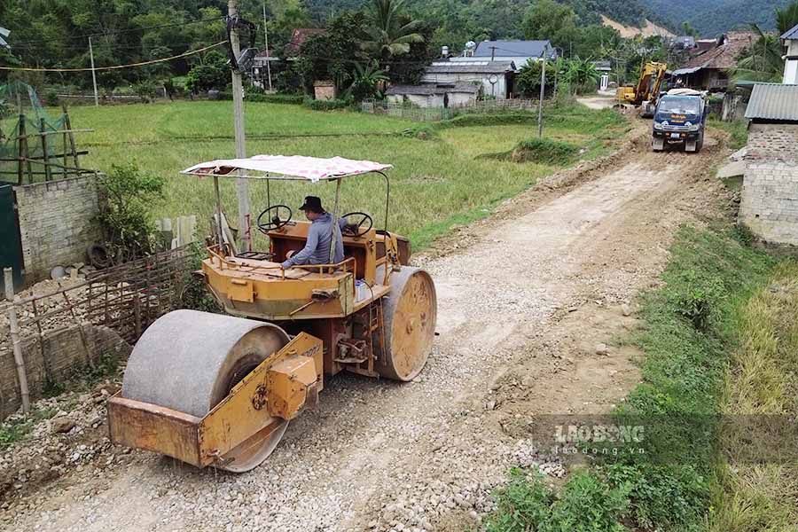 “Ngay sau khi phuong an dieu chinh duoc phe duyet, chung toi se tien hanh trien khai ngay, truoc mat uu tien lam ranh thoat nuoc, sau do se nang cap be mat” - ong Hiep noi.