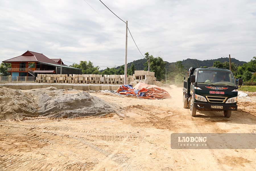 Tuy nhien, du an sua chua, nang cap doan duong dai gan 4km nay, phai dieu chinh mot so noi dung theo de nghi cua So Giao thong Van tai.