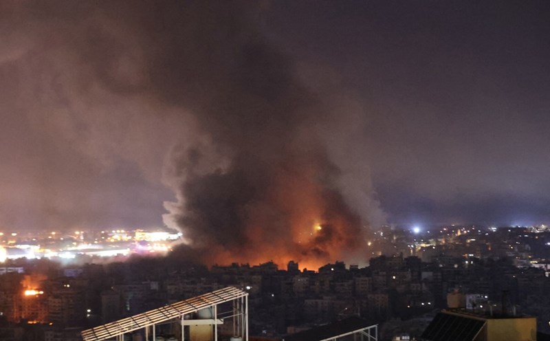 Israel không kích vào thủ đô Beirut, Lebanon đêm 3.10 rạng sáng 4.10. Ảnh: AFP