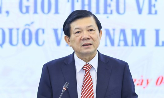 Phó Chủ tịch Ủy ban Trung ương Mặt trận Tổ quốc Việt Nam Nguyễn Hữu Dũng nhấn mạnh tới những điểm mới đối với Đại hội đại biểu MTTQ Việt Nam lần thứ X. Ảnh: Phạm Đông