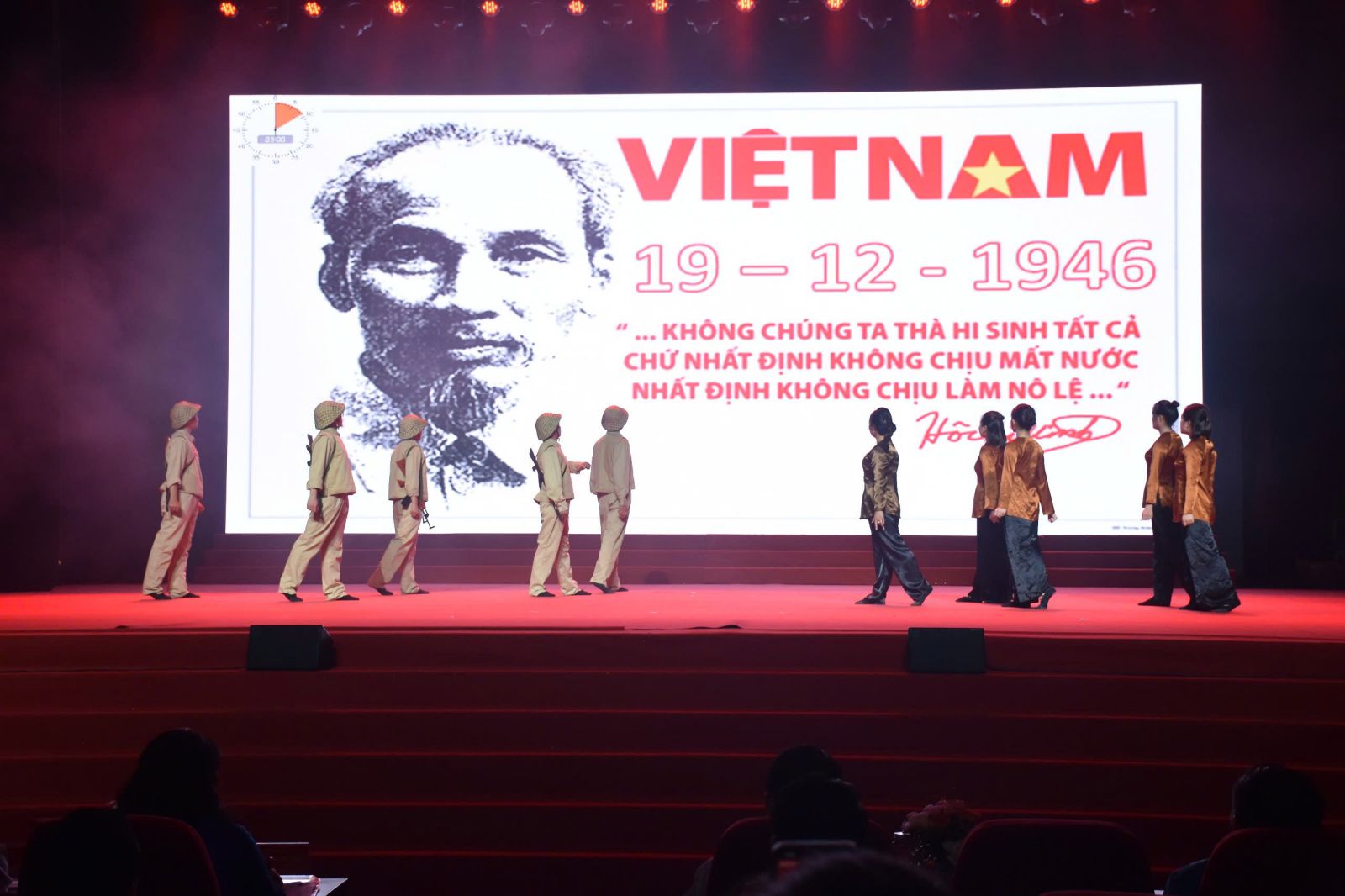 Các tiết mục của Liên đoàn Lao động huyện Thanh Oai tại vòng Chung khảo Hội thi “Công đoàn Hà Nội - Hành trình xây dựng và phát triển”. Ảnh: Mạnh Quân