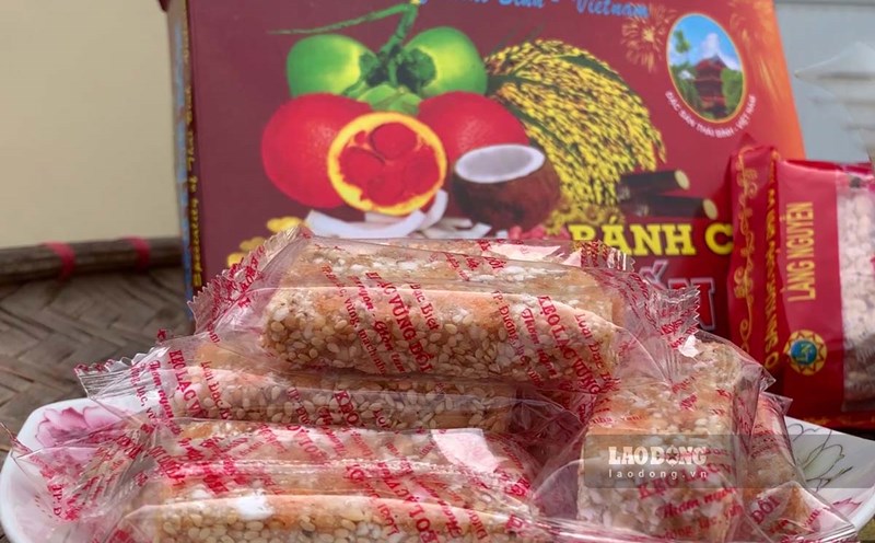 Specialty fish cake of Nguyen Thai Binh village. Photo: Luong Ha
