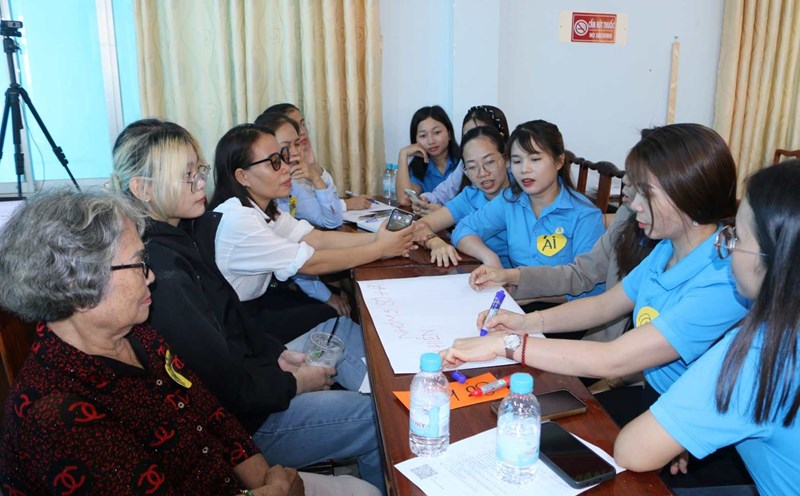 Parenting skills training program for comprehensive child development. Photo: BP Labor Union
