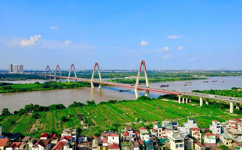 Japan helps Vietnam build Nhat Tan Bridge. Photo: JICA