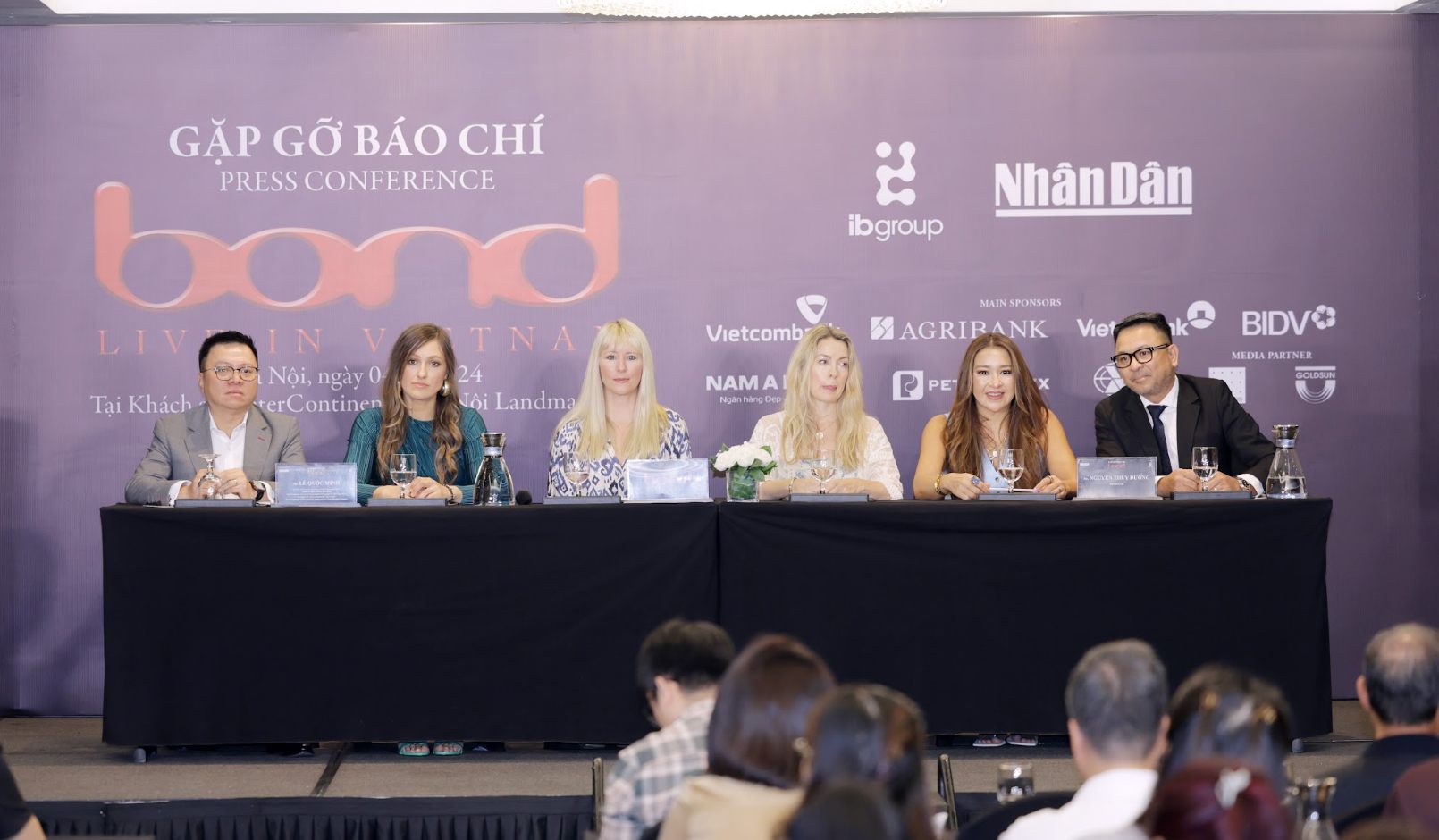 Bond group at the press conference. Photo: Organizing Committee