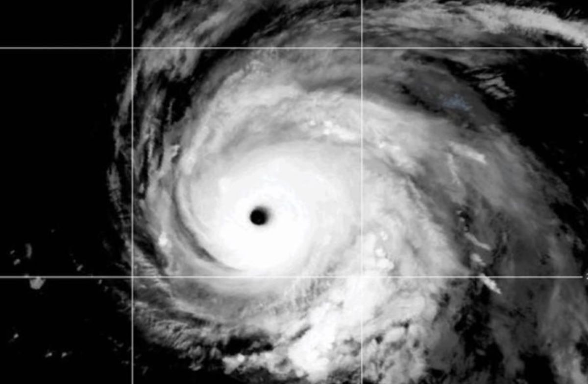 Mắt bão Kirk ngày 4.10. Ảnh: NOAA