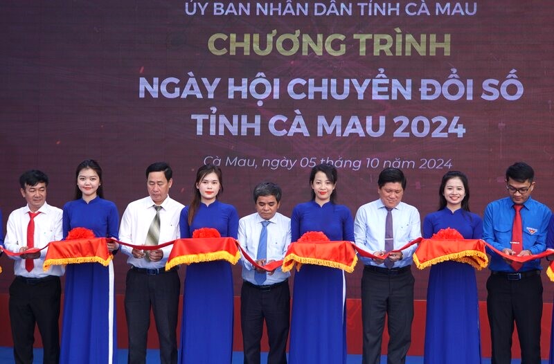 Cà Mau hưởng ứng Ngày chuyển đổi số quốc gia năm 2024 với nhiều hoạt động thiết thực. Ảnh: Nhật Hồ