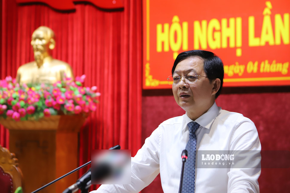 Bí thư Tỉnh ủy Bình Định Hồ Quốc Dũng yêu cầu chấm dứt tình trạng gây khó dễ trong cấp mỏ vật liệu, khoáng sản trên địa bàn tỉnh. Ảnh: Hoài Luân