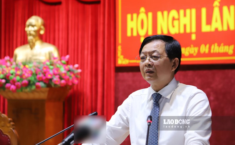 Bí thư Tỉnh ủy Bình Định Hồ Quốc Dũng yêu cầu chấm dứt tình trạng gây khó dễ trong cấp mỏ vật liệu, khoáng sản trên địa bàn tỉnh. Ảnh: Hoài Luân