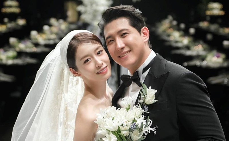 Jiyeon và Hwang Jae Gyun kết hôn vào cuối năm 2022. Ảnh: Instagram