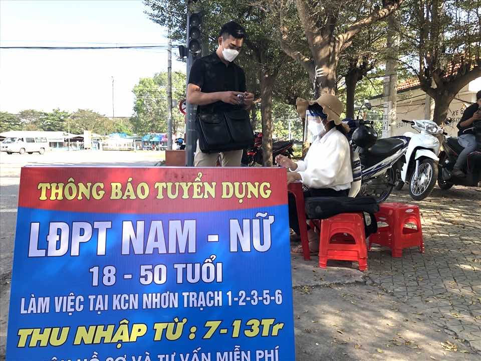 From now until the end of 2024, there are 1,500 enterprises in Dong Nai needing 15,000 - 18,000 workers. Photo: Huynh Hien