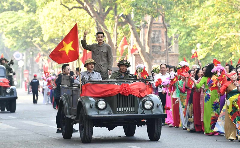 Ngày Giải phóng Thủ đô | LAODONG.VN Image hình ảnh hình ảnh hình ảnh hình ảnh hình ảnh hình ảnh hình ảnh Nguyễn Nam Hải - Ngày Giải phóng Thủ đô | LAODONG.VN