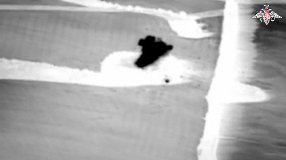 Vụ nổ gây ra do tên lửa của Nga. Ảnh: Bộ Quốc phòng Nga