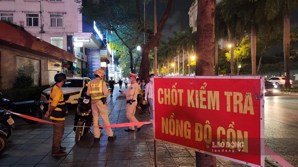 Đề xuất tăng mức phạt vi phạm nồng độ cồn đối với người điều khiển xe đạp, xe đạp điện. Ảnh: Minh Hạnh