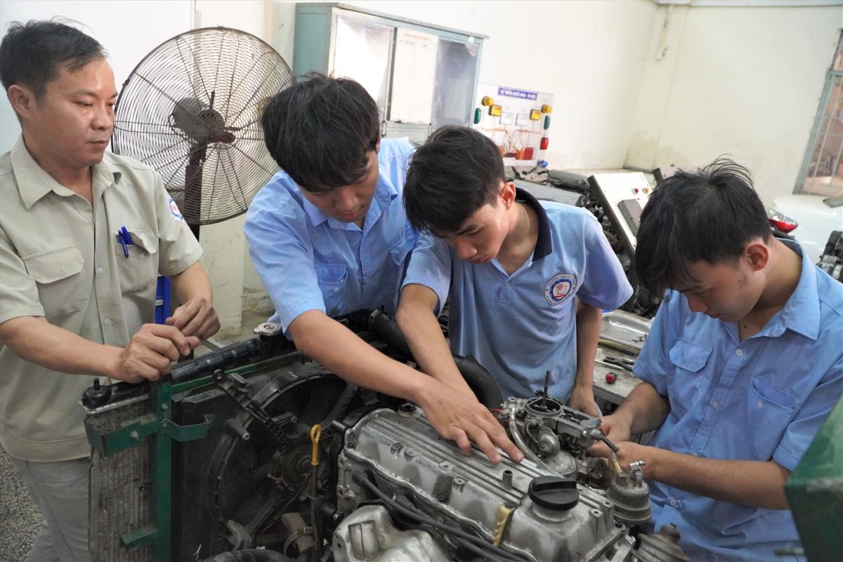 Thăng hạng chức danh nghề nghiệp viên chức chuyên ngành giáo dục được hướng dẫn theo thông tư của Bộ LĐTBXH. Ảnh minh họa: Chân Phúc 