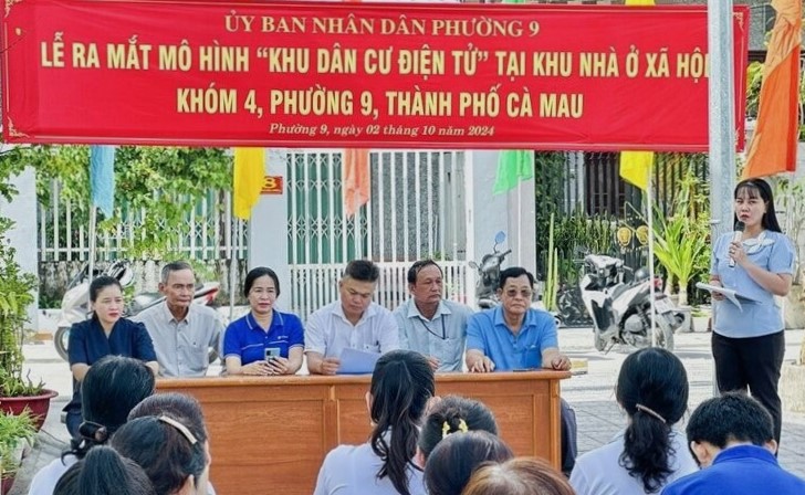 Launching the Electronic Residential Area model in Ca Mau city. Photo: Nhat Ho