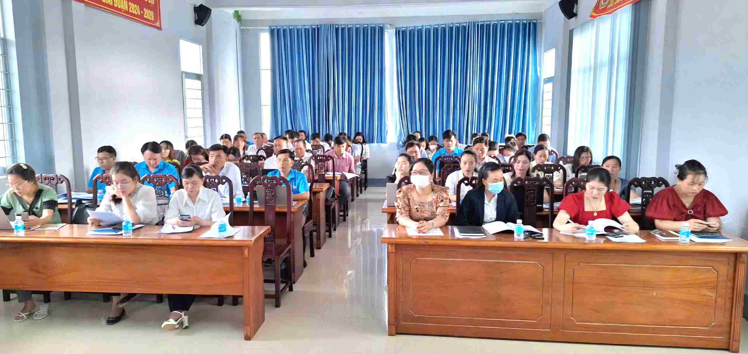 Học viên là cán bộ Công đoàn tham gia lớp tập huấn. Ảnh: LĐLĐ huyện U Minh Thượng