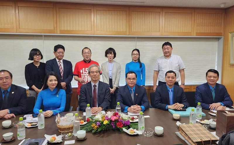 Đoàn đại biểu cấp cao Tổng LĐLĐVN hội đàm với Liên hiệp toàn quốc các công đoàn Nhật Bản. Ảnh: Ban Đối ngoại