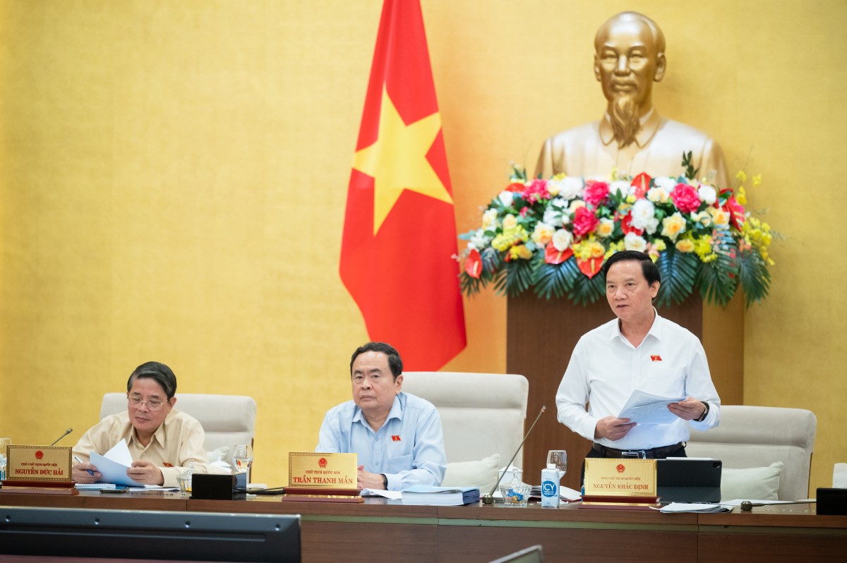 Phó Chủ tịch Quốc hội Nguyễn Khắc Định cho rằng, doanh nghiệp Nhà nước cái gì cũng xin thì không làm được. Ảnh: Phạm Thắng
