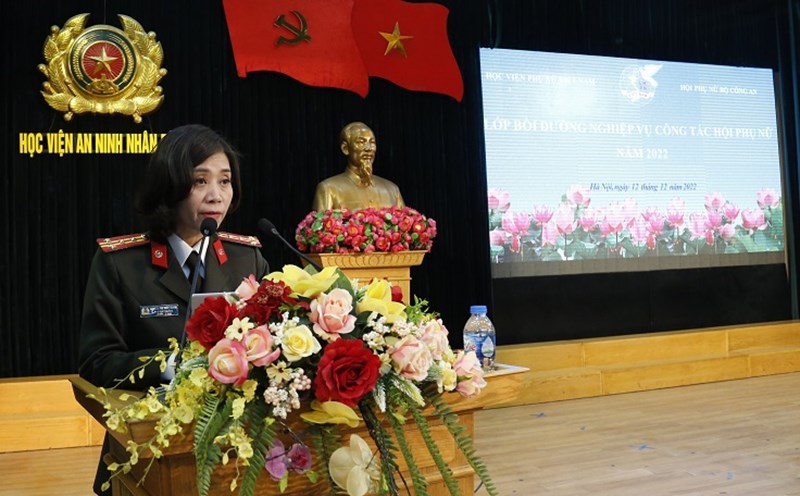 Colonel Nguyen Thi Thuy Thanh - Deputy Director of the Department of Party and Political Affairs. Photo: People's Security Academy