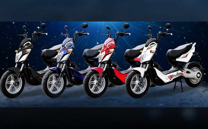 Sporty, stylish electric motorbike, can travel 80km after 1 full charge. Photo: Pega