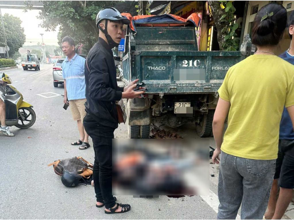 2 thanh niên tử vong trên Đại lộ Nguyễn Thái Học, phường Hồng Hà, TP Yên Bái. Ảnh: Người dân cung cấp