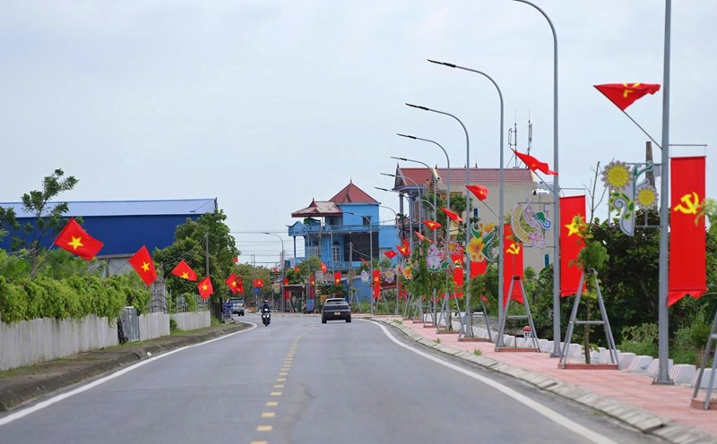 Traffic road in Giao Tien commune (now Giao Thuy town), Giao Thuy district, Nam Dinh province. Photo: Luong Ha
