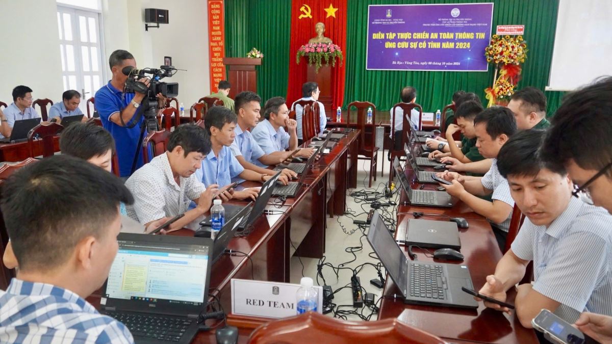 Scene of the combat exercise program. Photo: Thanh An