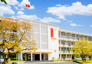 Hanoi University of Science and Technology said it will strictly handle related groups and individuals to ensure the rights of students. Photo: HUST