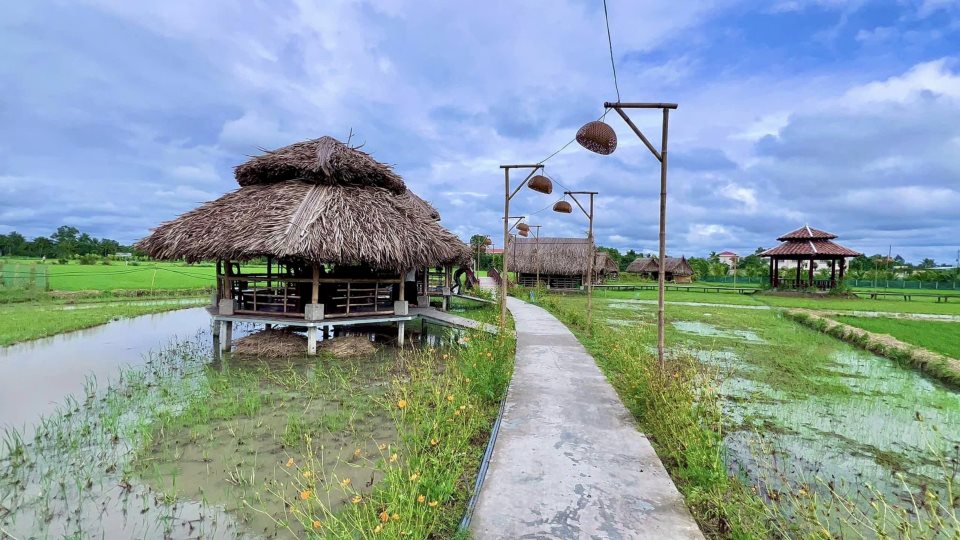 Khu sinh thái có tên “Không Thời Gian” xây dựng trên đất lúa tại xã Hướng Thọ Phú, TP Tân An, tỉnh Long An. Ảnh: An Long