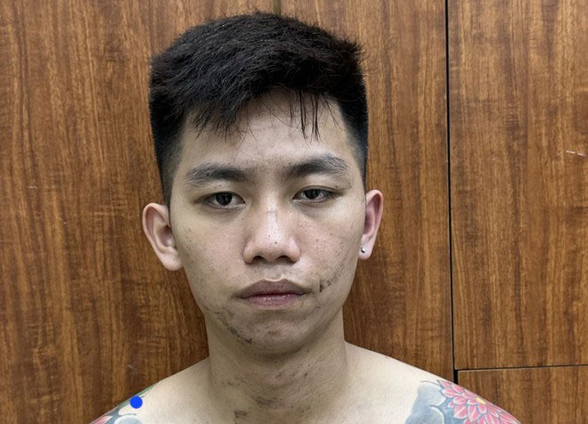 Nguyễn Việt Cường bị đề nghị truy tố tội "Giết người" vì hất cảnh sát lên nắp capo. Ảnh: Công an Hà Nội