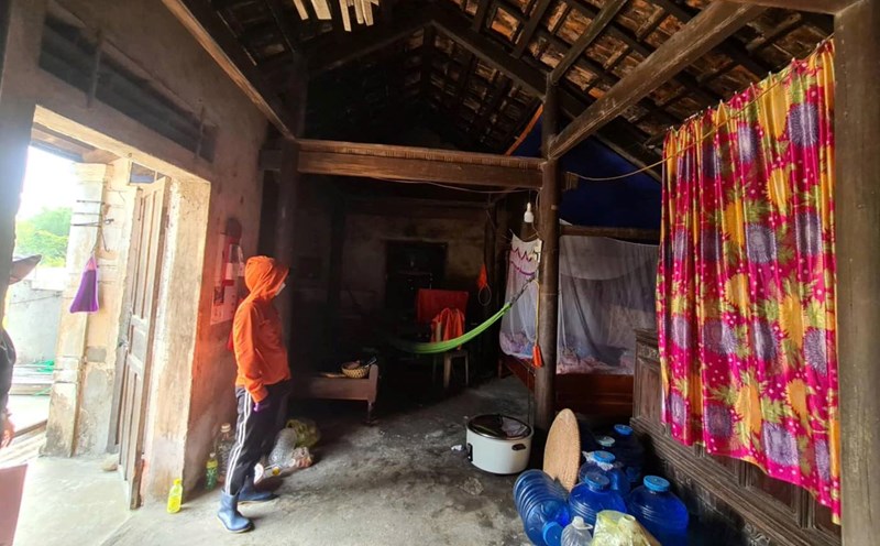Quang Binh province is planning to eliminate temporary and dilapidated houses. Photo: H. Linh