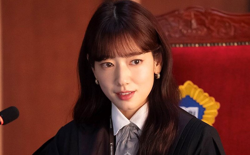 Park Shin Hye in the movie "Judge from Hell". Photo: Producer